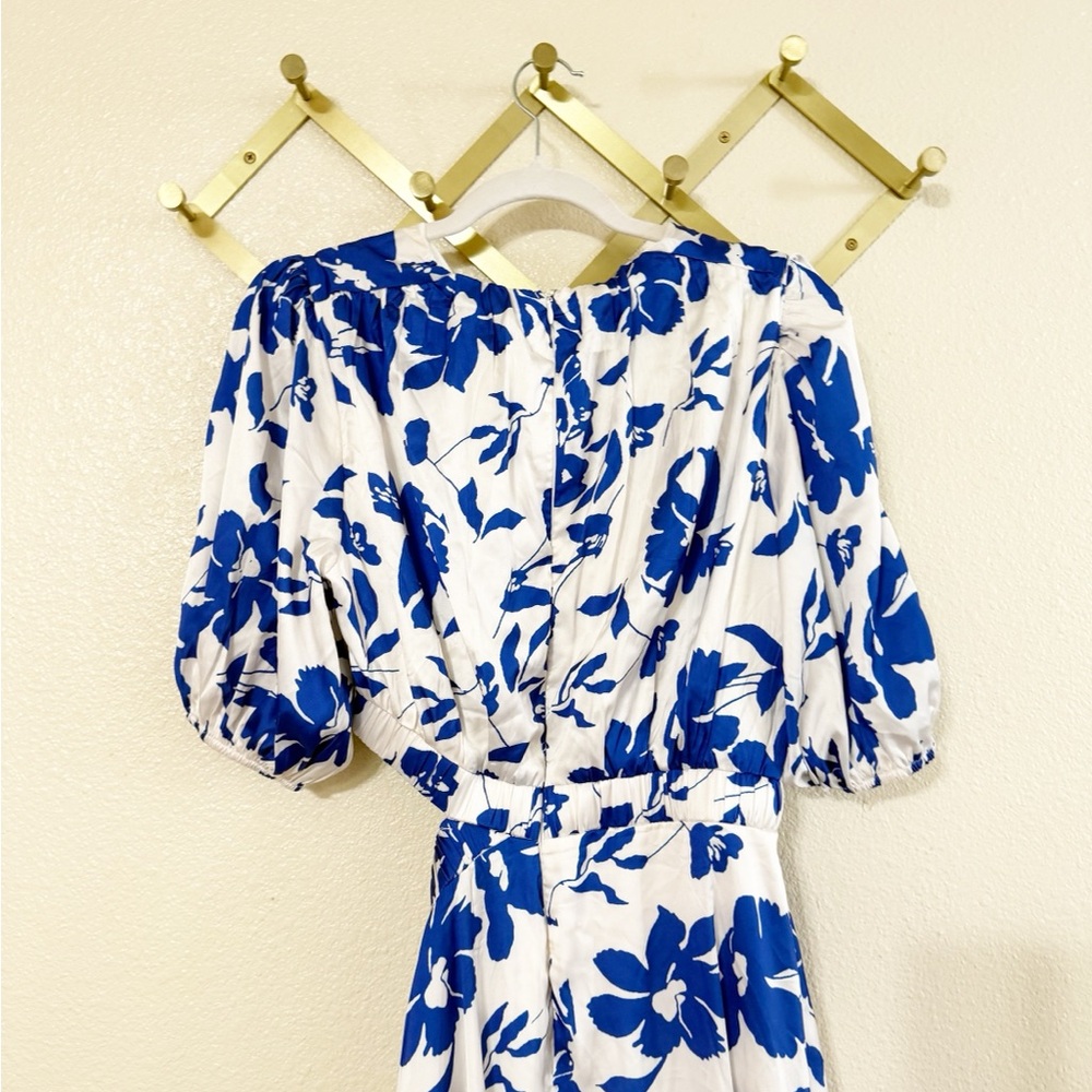 Petal & Pup Aminah Puff Sleeve Dress Blue White Floral Side Cut Out Midi Large - Picture 7 of 10